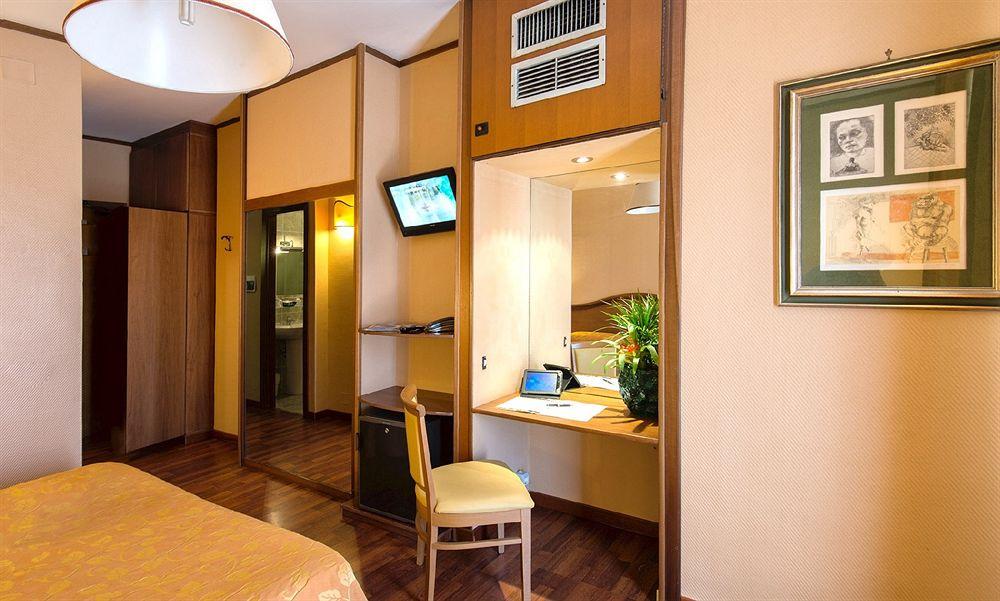 Park Hotel Blanc Et Noir Ρώμη Εξωτερικό φωτογραφία